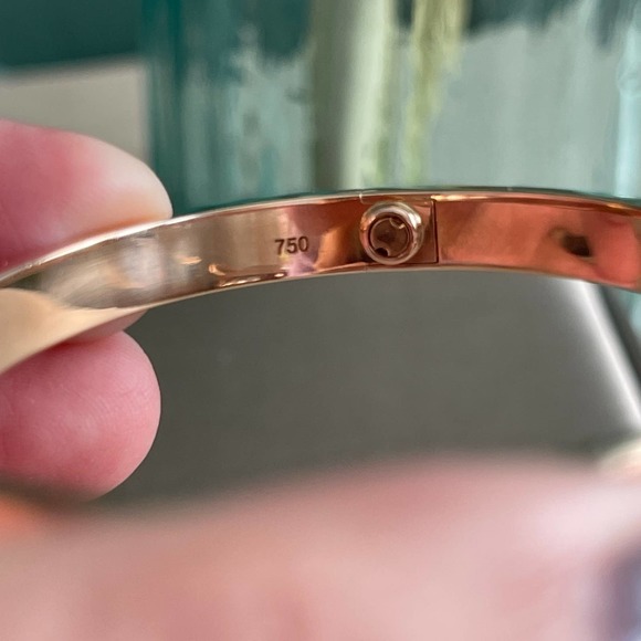 ❌SOLD❌Cartier LOVE Bracelet Rose Gold 17 Regular New Screw System - Picture 10 of 13